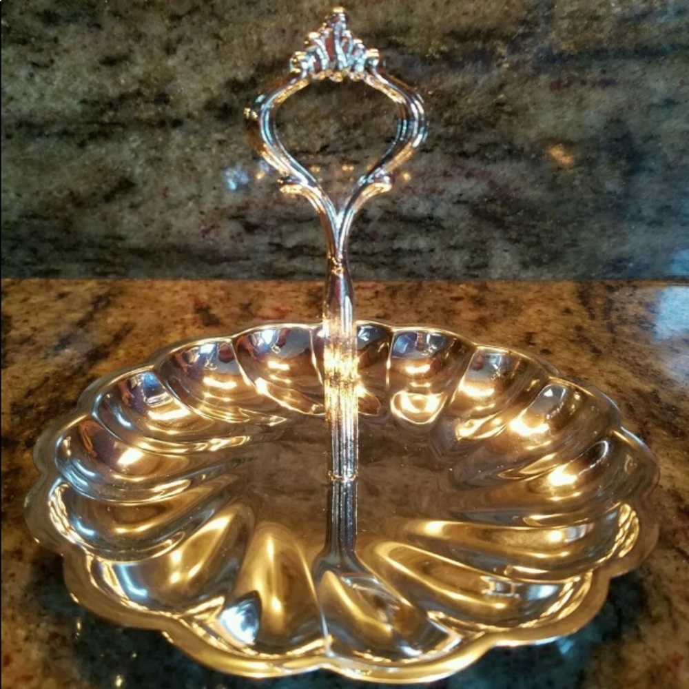 Vintage silver plated candy/jewelry tray~